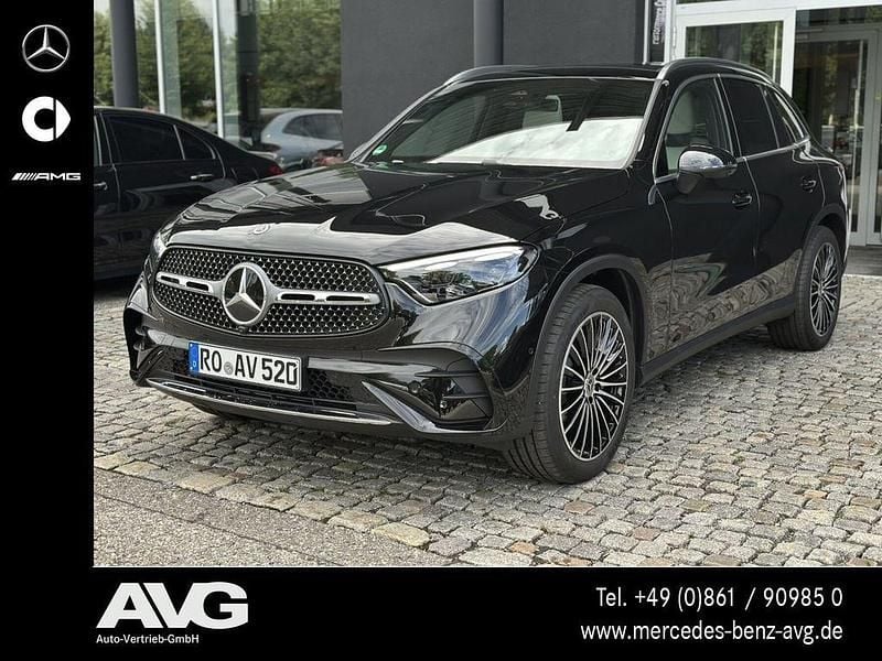Lack obsidianschwarz Gebraucht 2025 Mercedes GLC220 AMG SUV | 60.900 € (Superpreis) - Bild 1/4