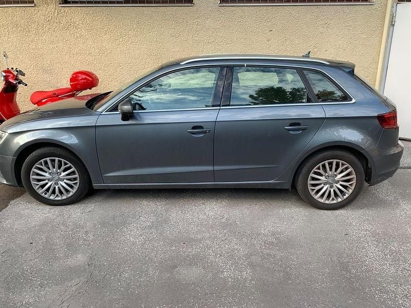 Schwarz Gebraucht 2016 Audi A3 S-Line Limousine | 11.990 € (Superpreis) - Bild 1/4