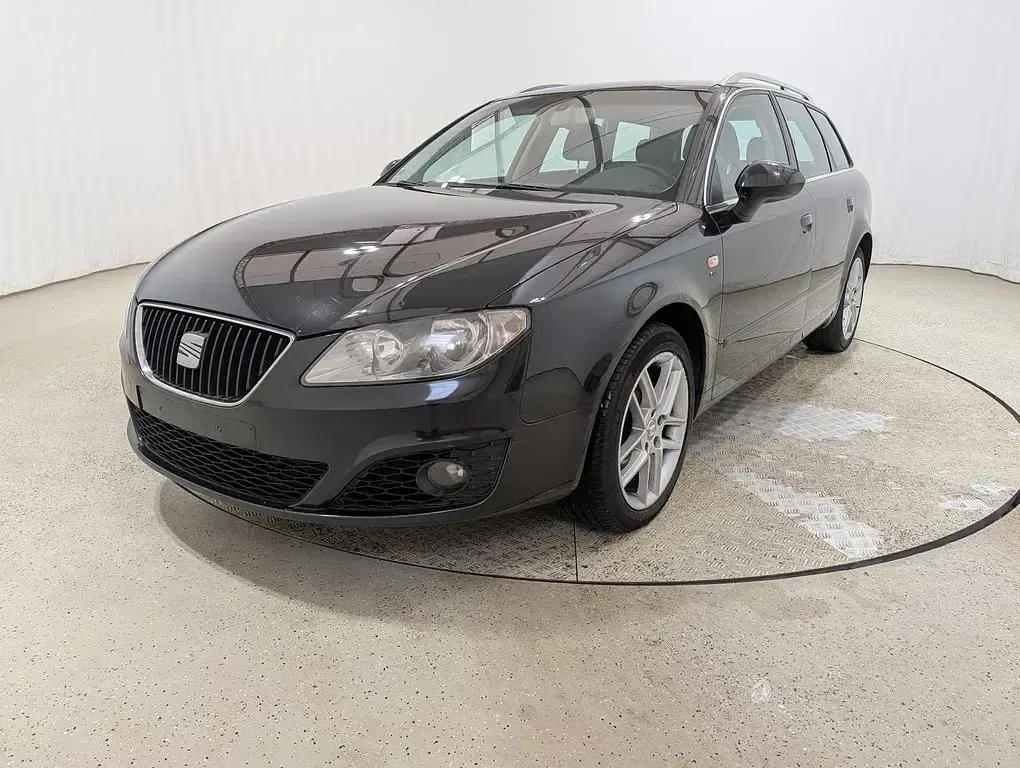 Gebraucht Seat Exeo Style 143 PS (105 kW) 2011 Schwarz Limousine