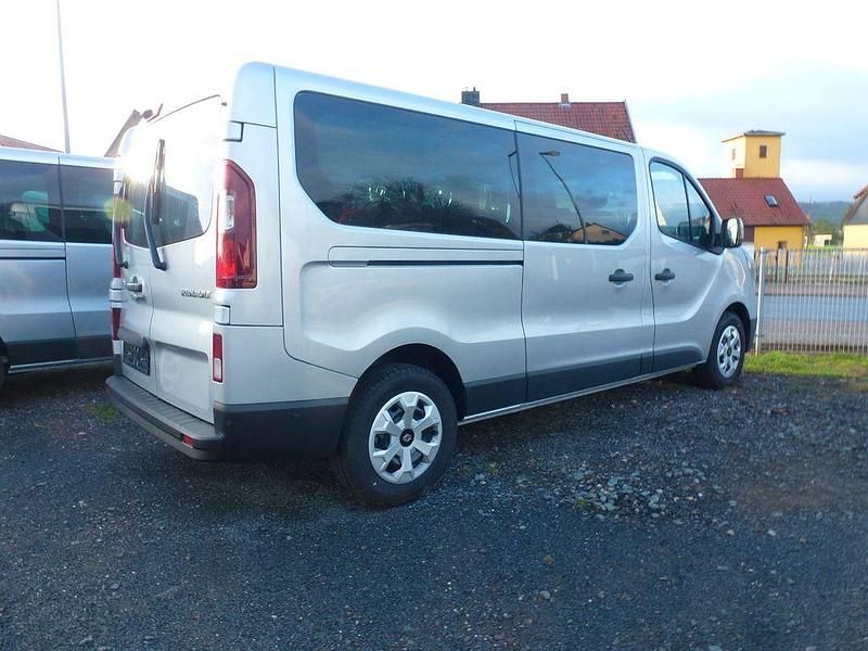 Gebraucht Renault Trafic 150 PS (110 kW) 2024 Grau Van / Kleinbus