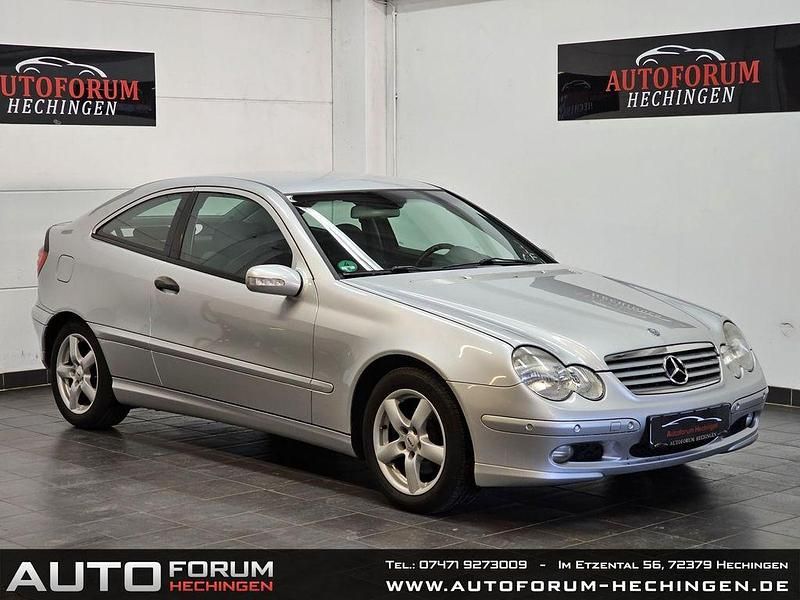 Gebraucht Mercedes C220 143 PS (105 kW) 2002 Silber Coupé