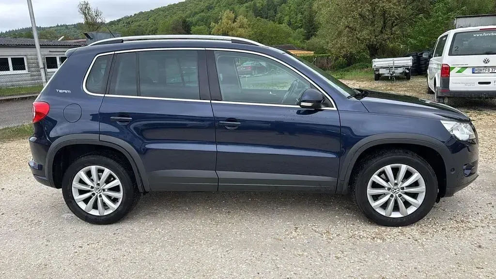 Gebraucht VW Tiguan Team 140 PS (102 kW) 2011 Blau SUV