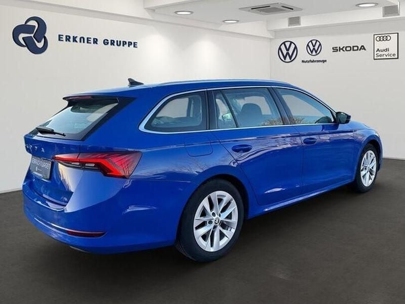 Gebraucht Skoda Octavia Style 218 PS (160 kW) 2023 Blau Kombi