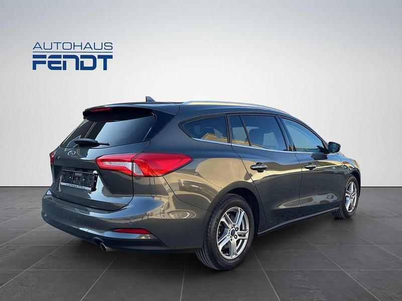 Gebraucht Ford Focus 120 PS (88 kW) 2021 Grau Kombi