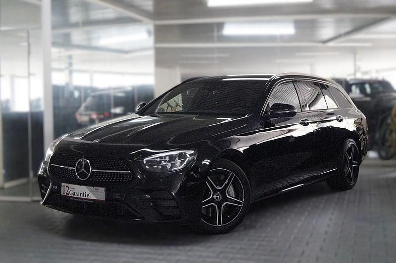 Schwarz Gebraucht 2022 Mercedes E300 AMG Limousine | 29.990 € (Guter Preis) - Bild 1/4