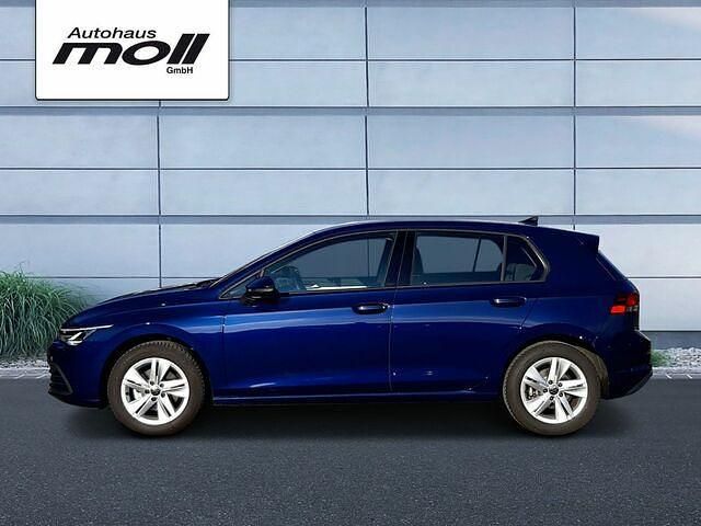 Gebraucht VW Golf VII Life 150 PS (110 kW) 2020 Blau Kleinwagen