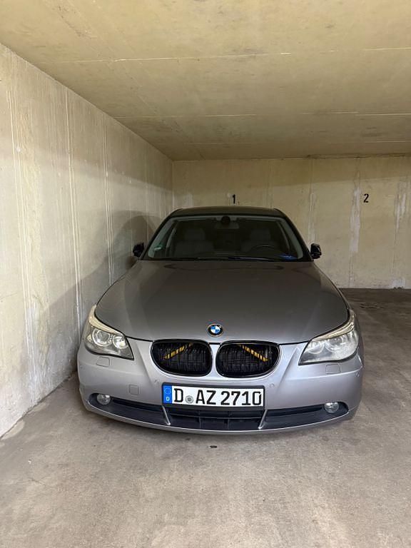 Gebraucht BMW 520 170 PS (125 kW) 2004 Grau Limousine