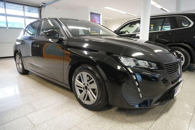 Gebraucht Peugeot 308 Active 131 PS (96 kW) 2022 Schwarz Limousine