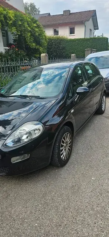Gebraucht Fiat Punto 77 PS (56 kW) 2016 Schwarz Kleinwagen
