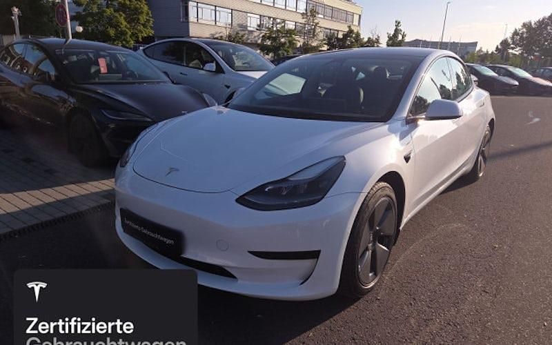 Weiß Gebraucht 2021 Tesla Model 3 Limousine | 24.300 € - Bild 1/4