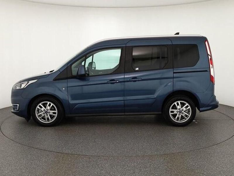 Gebraucht Ford Tourneo Titanium 120 PS (88 kW) 2021 Chromablau metallic Van / Kleinbus