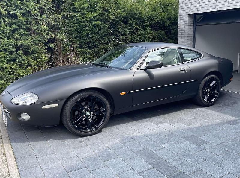 Schwarz Gebraucht 2002 Jaguar XK8 Coupé | 17.500 € (Fairer Preis) - Bild 1/4