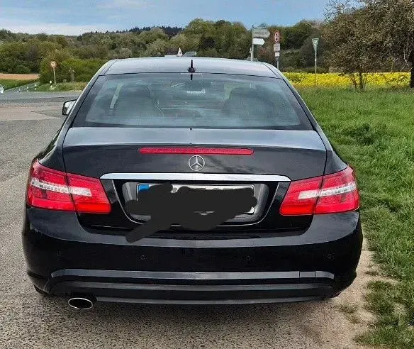 Second-hand Mercedes E200 Elegance 184 CP (135 kW) 2013 Negru Coupe
