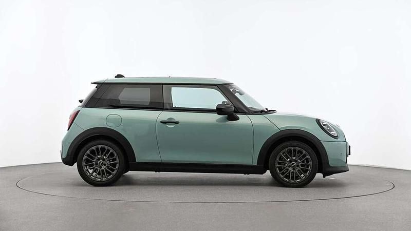 Gebraucht Mini Cooper Classic 156 PS (114 kW) 2024 Grün Kleinwagen