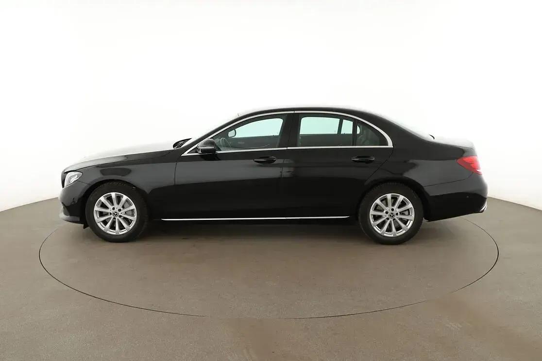 Gebraucht Mercedes E350 Avantgarde 299 PS (219 kW) 2018 Schwarz Limousine