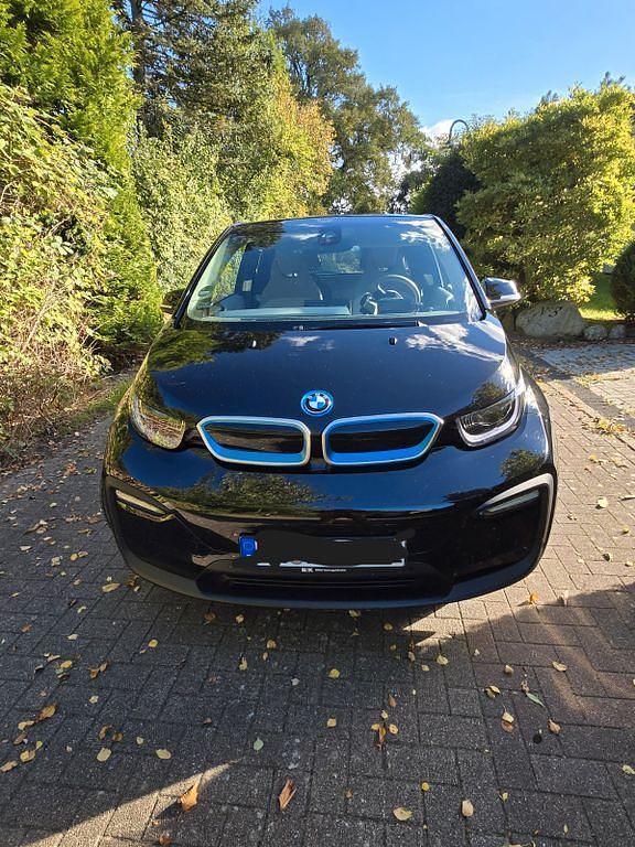 Schwarz Gebraucht 2021 BMW i3 Kleinwagen | 18.900 € (Guter Preis) - Bild 1/4