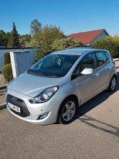 Violet Gebraucht 2016 Hyundai ix20 YES! Gold Van / Kleinbus | 12.000 € (Fairer Preis) - Bild 1/4