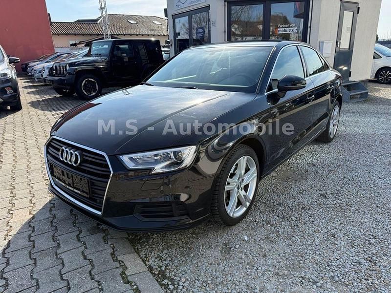 Gebraucht Audi A3 Ambiente 116 PS (85 kW) 2018 Schwarz Limousine