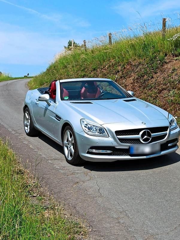 Gebraucht Mercedes SLK250 204 PS (150 kW) 2011 Silber Cabrio