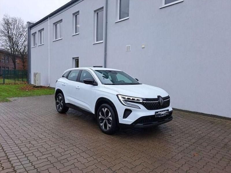 Second-hand Renault Austral Evolution 158 CP (116 kW) 2024 Alb SUV