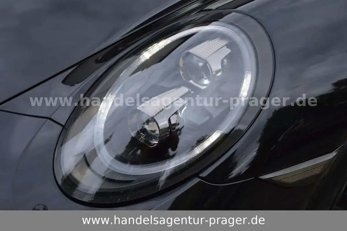 Gebraucht Porsche 991 450 PS (330 kW) 2018 Tiefschwarzmetallic Cabrio
