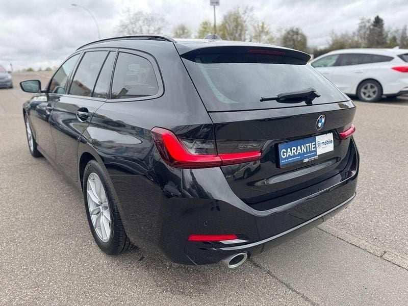 Gebraucht BMW 320 Shadowline 190 PS (139 kW) 2023 Schwarz Kombi