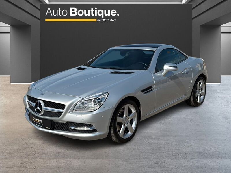 Silber Gebraucht 2011 Mercedes SLK200 Cabrio | 22.390 € (Teuer) - Bild 1/4