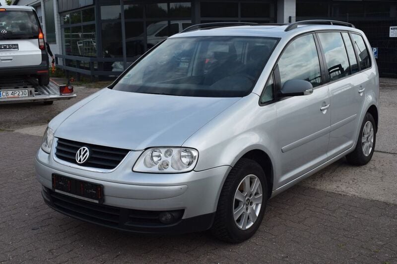 Silber Gebraucht 2004 VW Touran Van / Kleinbus | 2.400 € (Guter Preis) - Bild 1/4