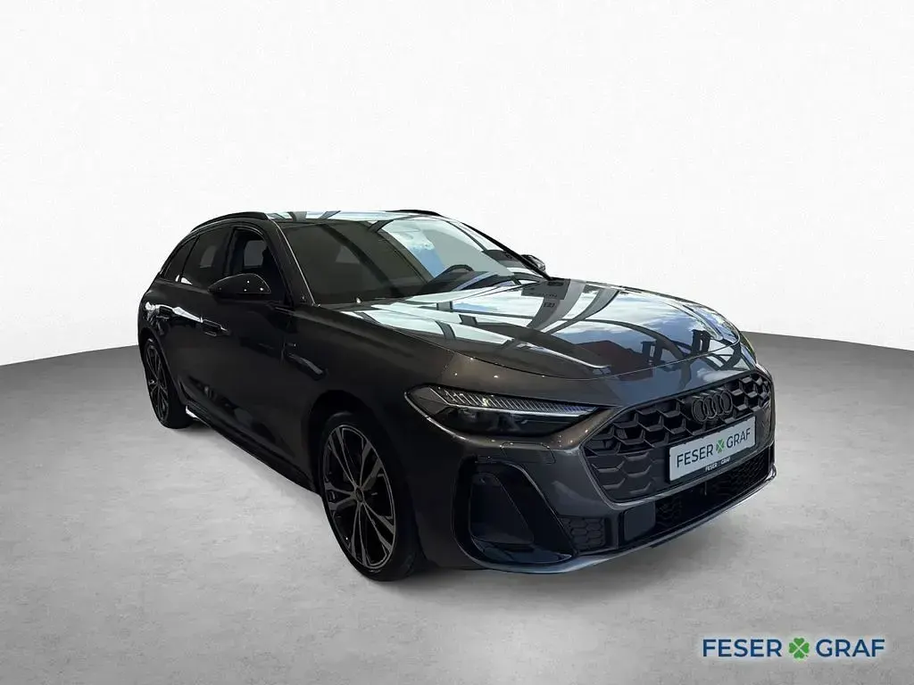 Neu Audi A5 Ambiente 367 PS (269 kW) 2026 Grau (daytonagrau perleffekt) Kombi