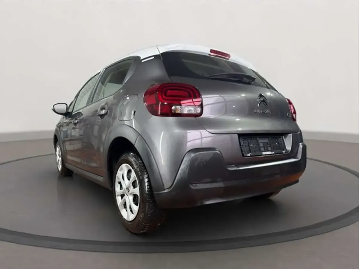 Gebraucht Citroën C3 82 PS (60 kW) 2024 Lackierung platiniumgrau/m... Kleinwagen