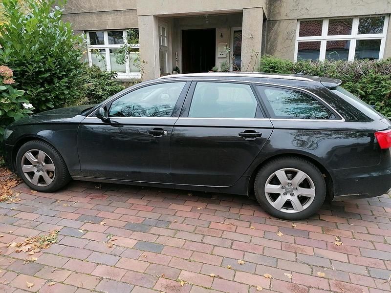 Gebraucht Audi A6 204 PS (150 kW) 2014 Schwarz Kombi