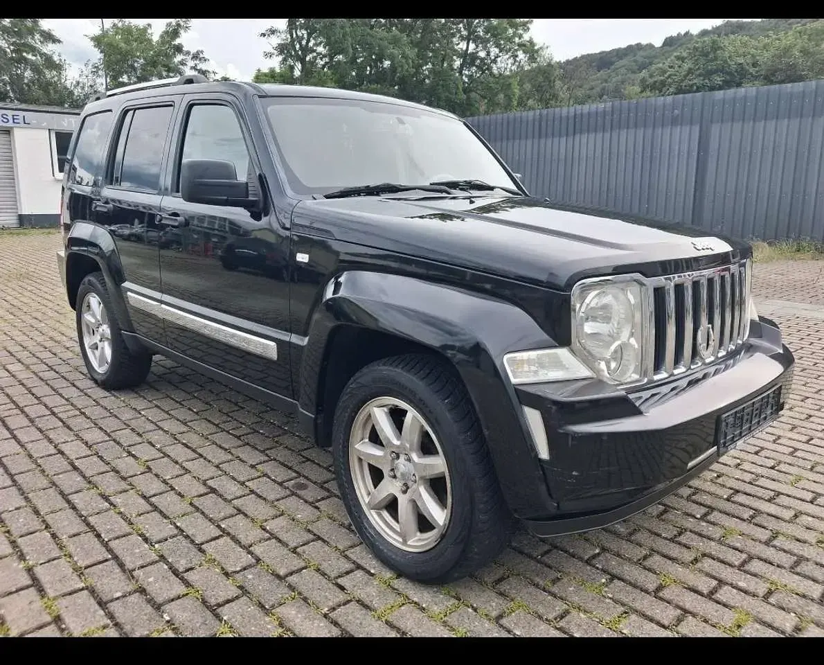 Gebraucht Jeep Cherokee Limited 177 PS (130 kW) 2009 Schwarz SUV