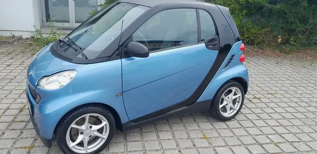 Gebraucht Smart ForTwo Coupé Pure 61 PS (44 kW) 2010 Blau Coupé