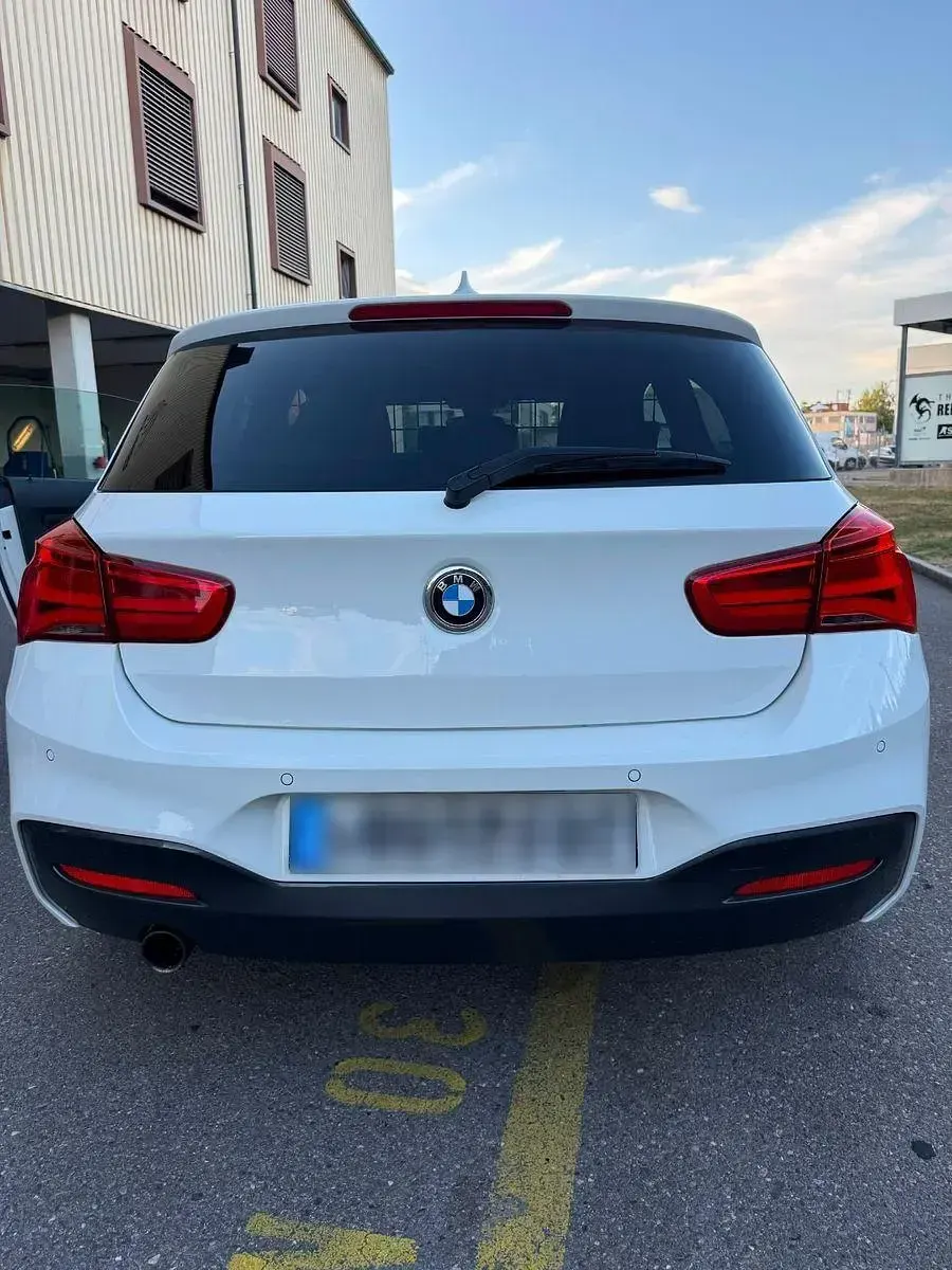 Gebraucht BMW 118 M Sport 136 PS (100 kW) 2018 Weiß Limousine