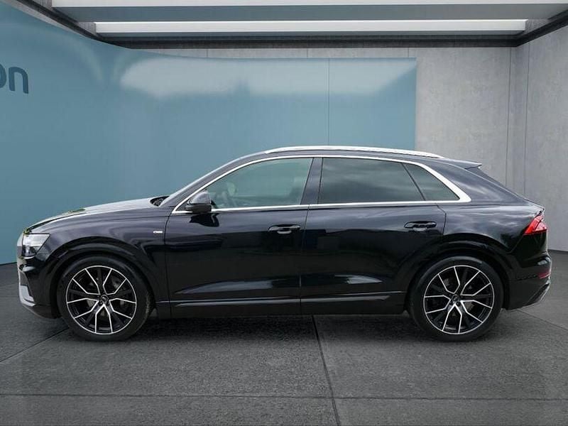 Gebraucht Audi Q8 286 PS (210 kW) 2022 Schwarz SUV