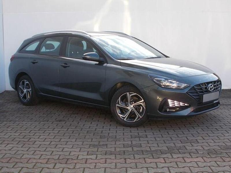 Gebraucht Hyundai i30 Trend 120 PS (88 kW) 2024 Grau Limousine