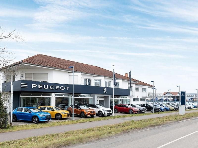 Grau Gebraucht 2021 Peugeot Traveller Business-Line Van / Kleinbus | 33.990 € (Fairer Preis) - Bild 1/1