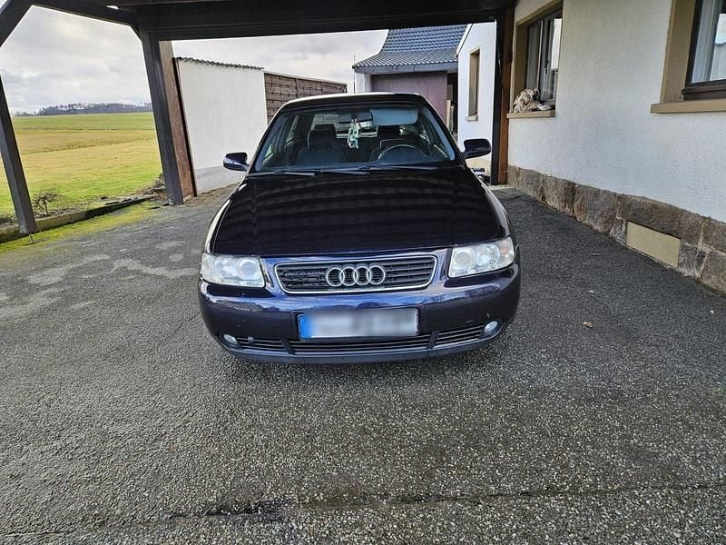 Gebraucht Audi A3 101 PS (74 kW) 2002 Blau Kleinwagen