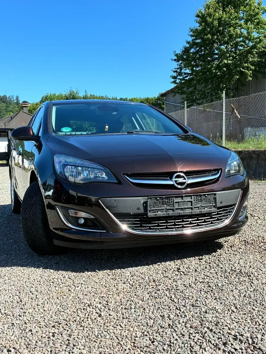 Brugt Opel Astra 110 HK (80 kW) 2015 Brun Sedan