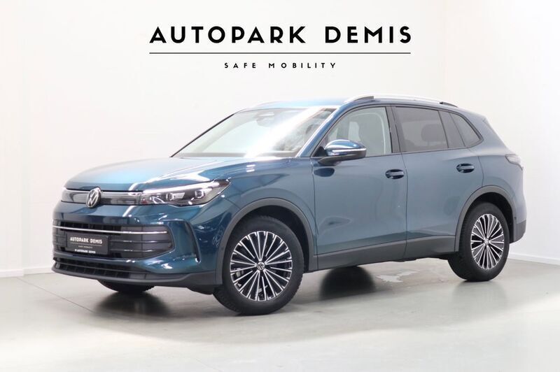 Blau Gebraucht 2024 VW Tiguan SUV | 35.485 € (Guter Preis) - Bild 1/4