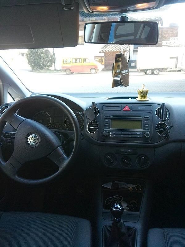 Gebraucht VW Golf Plus Cross 116 PS (85 kW) 2005 Silber Van / Kleinbus