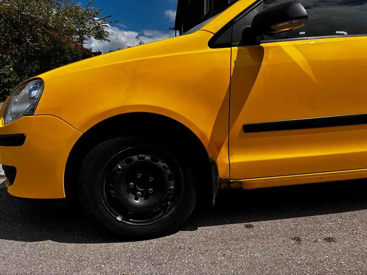 Brugt VW Polo 63 HK (46 kW) 2005 Gul Hatchback