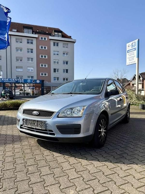 Gebraucht Ford Focus Trend 101 PS (74 kW) 2006 Tonic Kleinwagen