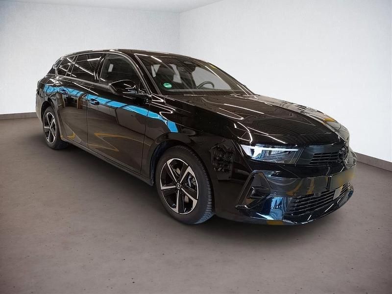 Gebraucht Opel Astra 131 PS (96 kW) 2024 Schwarz Kombi