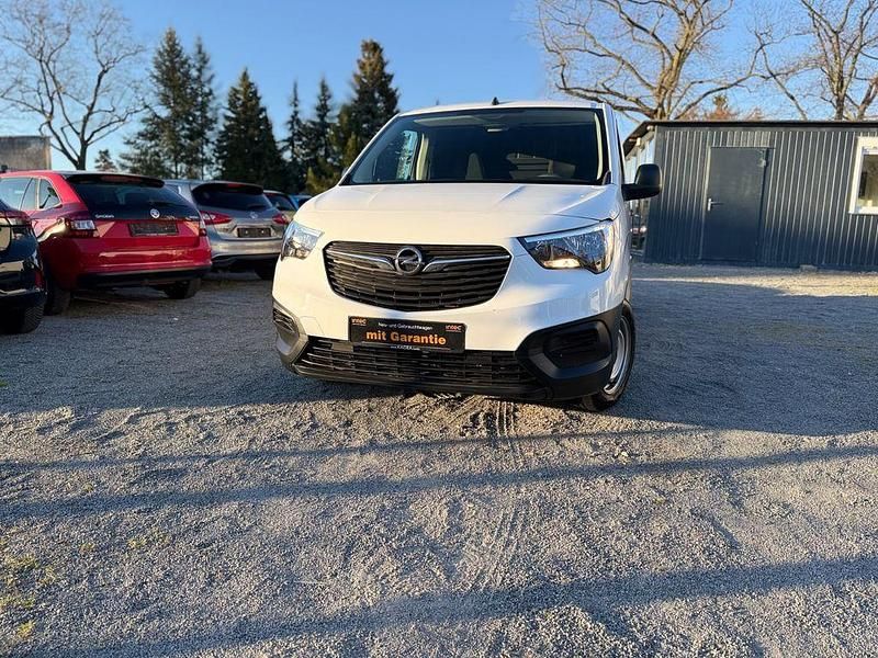 Gebraucht Opel Combo S 102 PS (75 kW) 2021 Weiß Van / Kleinbus