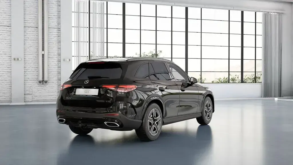 Gebraucht Mercedes GLC220 AMG 197 PS (144 kW) 2025 Schwarz SUV