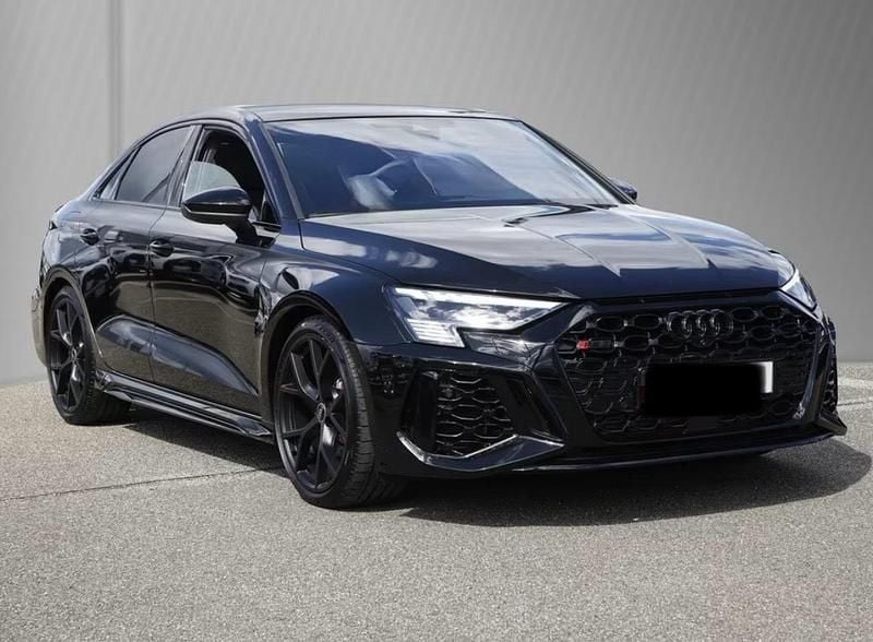 Gebraucht Audi RS3 Comfort 400 PS (294 kW) 2023 Schwarz Limousine