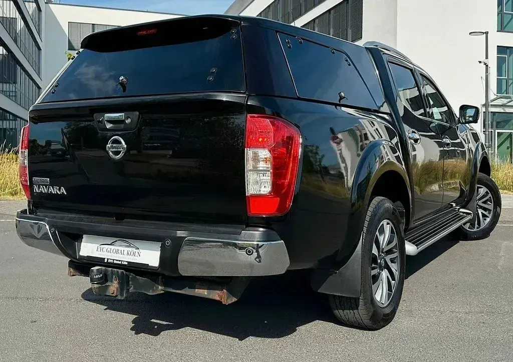 Gebraucht Nissan Navara Tekna 190 PS (139 kW) 2016 Schwarz Pickup