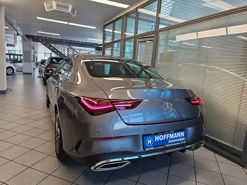 Gebraucht Mercedes CLA200 AMG 163 PS (119 kW) 2025 Mountaingreymet. (metallic) Coupé