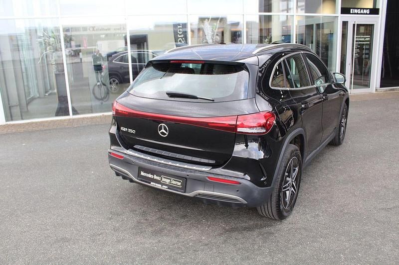 Gebraucht Mercedes EQA250 AMG 139 kW (190 PS) 2022 Schwarz SUV
